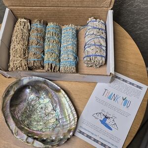 Blue River Sage - Sage Smudge Sticks with Abalone Shell (1 Minimally Burnt)